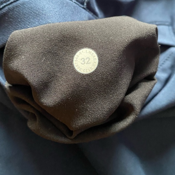 Lululemon Commission pant 32”x32” - True Navy - Picture 4 of 6